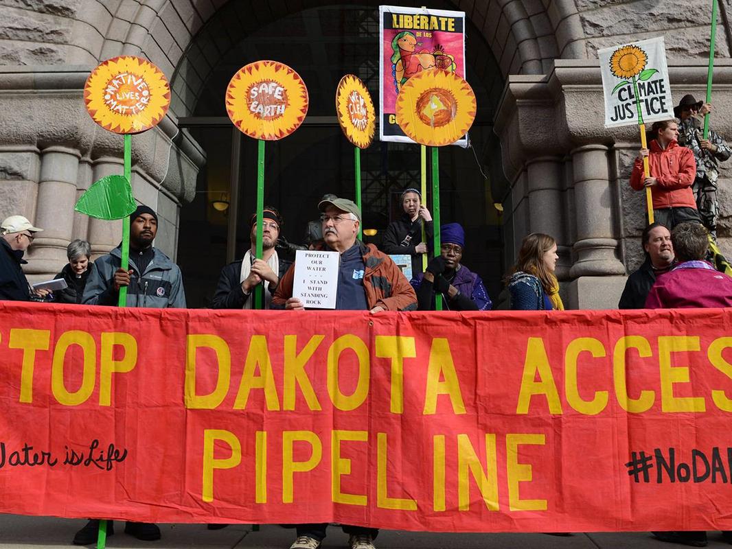 People protesting Dakota Access Pipeline